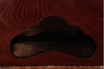 アンティーク雑貨　和製アンティーク　明治大正期　総ケヤキ材　艶やかな漆塗りが目を引くお膳(R-037420)