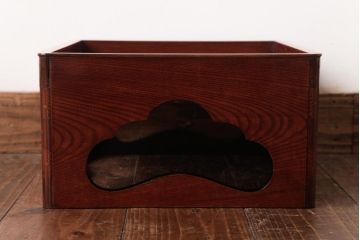 アンティーク雑貨　和製アンティーク　明治大正期　総ケヤキ材　艶やかな漆塗りが目を引くお膳(R-037420)