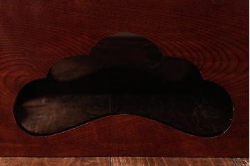 アンティーク雑貨　和製アンティーク　明治大正期　総ケヤキ材　艶やかな漆塗りが目を引くお膳(R-037421)