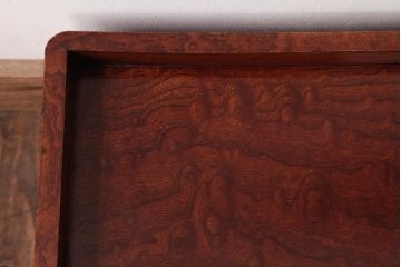 アンティーク雑貨　和製アンティーク　明治大正期　総ケヤキ材　艶やかな漆塗りが目を引くお膳(R-037421)