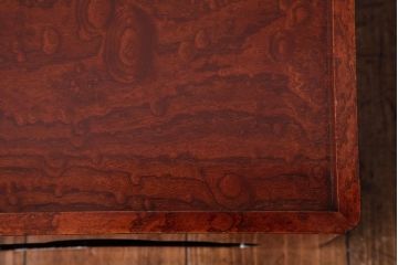 アンティーク雑貨　和製アンティーク　明治大正期　総ケヤキ材　艶やかな漆塗りが目を引くお膳(R-037421)