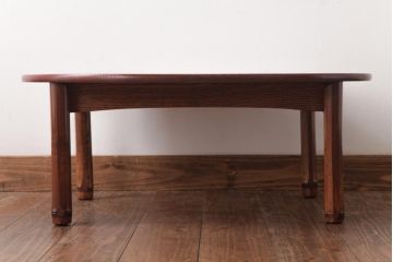 アンティーク家具　工芸品　エンジュ(槐)材　漆塗り　オーバル型と竹の脚が珍しいちゃぶ台(座卓、ローテーブル)(R-037425)