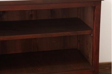 アンティーク家具　和製アンティーク　当店オリジナルガラス　前面ヒノキ材　レトロな雰囲気漂うリメイクキャビネット(収納棚、ガラス戸棚、サイドボード)(R-037428)