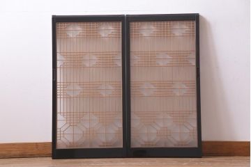 アンティーク家具　ラフジュ工房オリジナル　古建具リメイク　組子の引き戸が風情漂うキャビネット(収納棚、戸棚、書院戸)(R-037430)