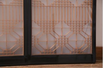 アンティーク家具　ラフジュ工房オリジナル　古建具リメイク　組子の引き戸が風情漂うキャビネット(収納棚、戸棚、書院戸)(R-037430)