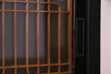 アンティーク家具　ラフジュ工房オリジナル　古建具リメイク　組子の引き戸が風情漂うキャビネット(収納棚、戸棚、書院戸)(R-037430)