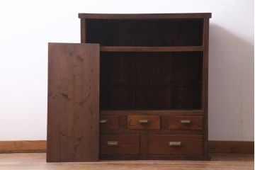 レトロ家具　モールガラス・当店オリジナルガラス入りのノスタルジックなキャビネット(収納棚、戸棚)(R-037433)