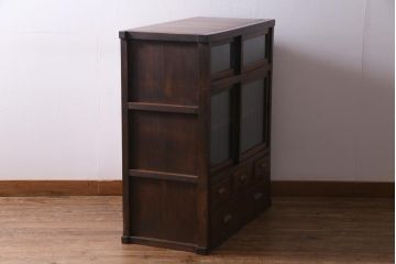 レトロ家具　モールガラス・当店オリジナルガラス入りのノスタルジックなキャビネット(収納棚、戸棚)(R-037433)