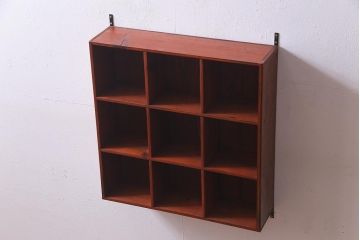 ラフジュ工房オリジナル　古材リメイク家具　3×3マス　収納とディスプレイが楽しめる壁掛けマス目棚(壁掛け収納棚、ウォールラック)(R-037442)