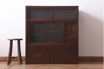 アンティーク家具　ダイヤガラス入り　前面ケヤキ材　黒柿がアクセントの茶棚(収納棚、戸棚)(R-037444)