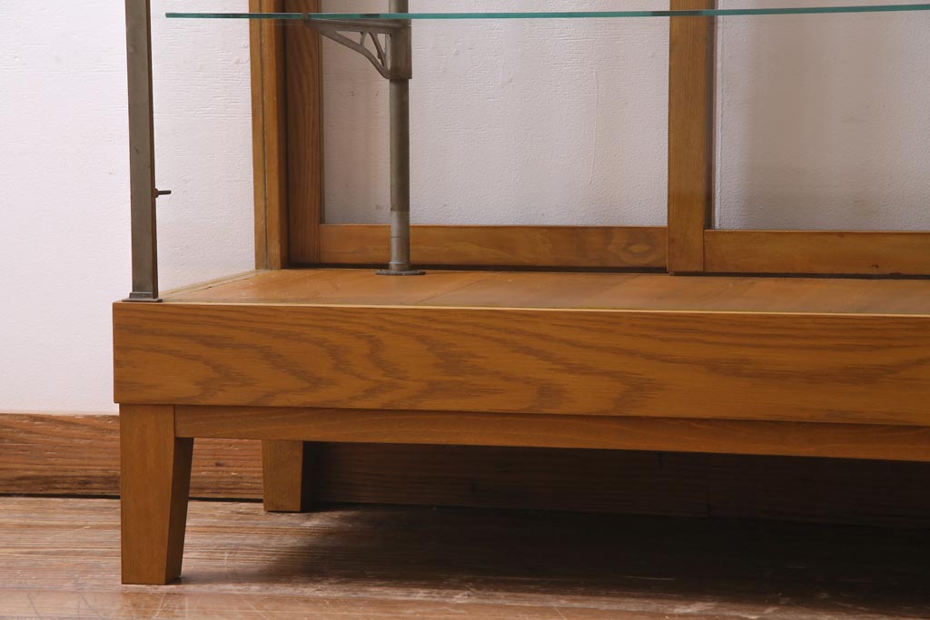 レトロ家具　ナラ材　パンケースとして使われていた木の魅力たっぷりのガラスケース(ショーケース、陳列棚)(R-037445)