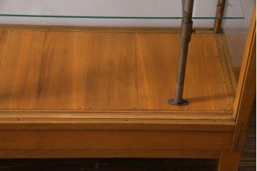 レトロ家具　ナラ材　パンケースとして使われていた木の魅力たっぷりのガラスケース(ショーケース、陳列棚)(R-037445)