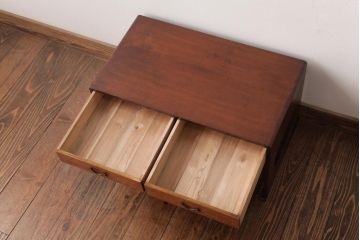 レトロ家具　昭和初期　栓材・桐材・楓　透かし彫り　上品な佇まいの文机(ローテーブル)(R-037449)