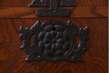 中古　岩谷堂箪笥　迫力のある杢目のビンテージ衣装箪笥(整理箪笥、チェスト)(R-037452)