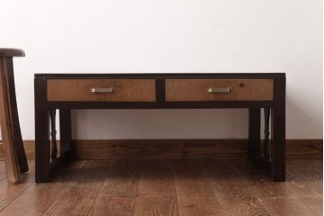 レトロ家具　バイカラーが印象的なレトロな文机(座机、ローテーブル)(R-037456)