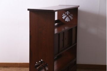 中古　高級品　松本伝統　指物工芸家具　漆塗り　ケヤキ材の杢目が美しい飾り棚(茶棚)(R-037462)