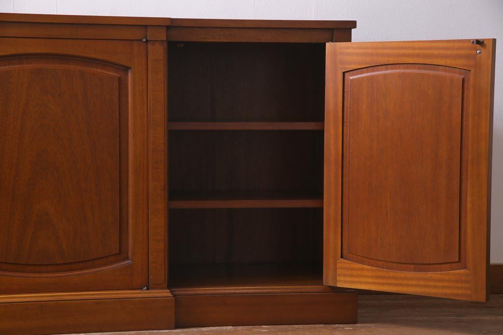 中古　DREXEL HERITAGE(ドレクセルヘリテイジ)　高級感のあるサイドボード(クレデンザ、クリデンザ、飾り棚)(R-037464)