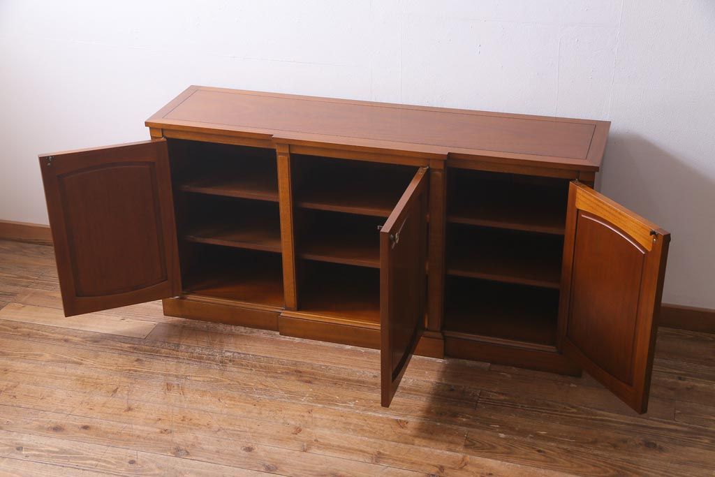 中古　DREXEL HERITAGE(ドレクセルヘリテイジ)　高級感のあるサイドボード(クレデンザ、クリデンザ、飾り棚)(R-037464)