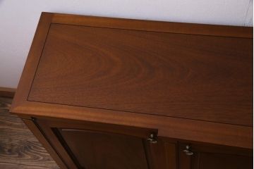 中古　DREXEL HERITAGE(ドレクセルヘリテイジ)　高級感のあるサイドボード(クレデンザ、クリデンザ、飾り棚)(R-037464)