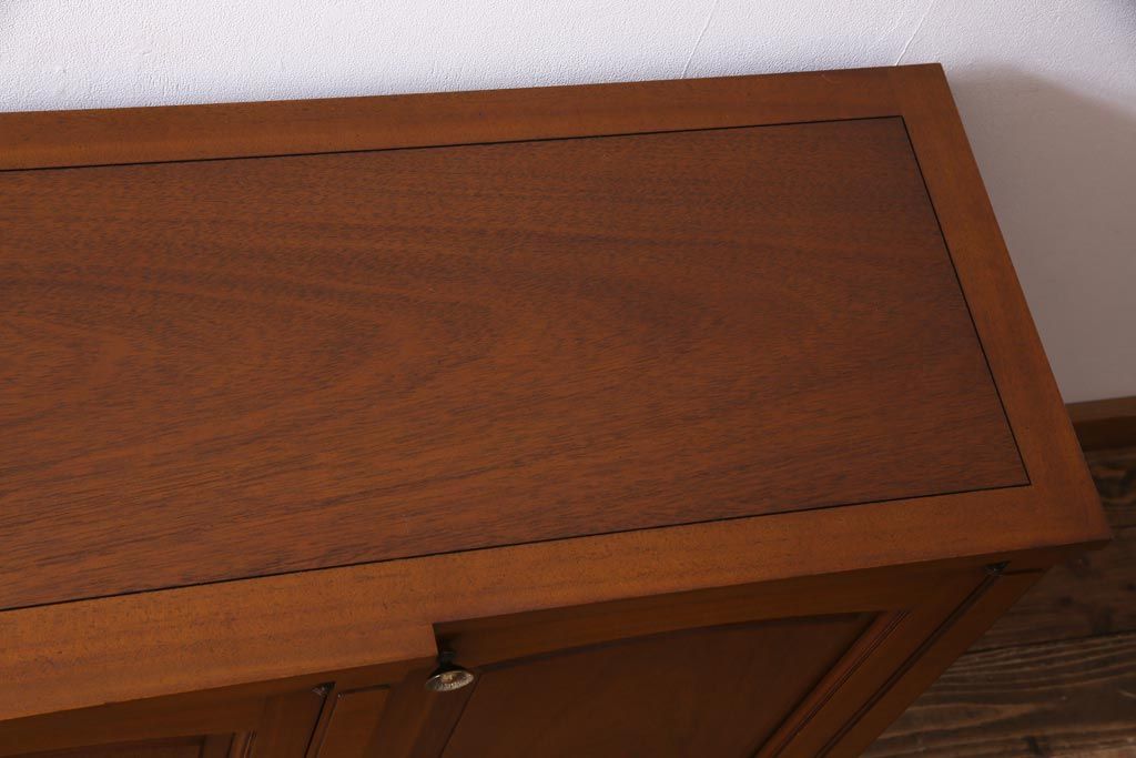 中古　DREXEL HERITAGE(ドレクセルヘリテイジ)　高級感のあるサイドボード(クレデンザ、クリデンザ、飾り棚)(R-037464)