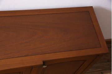 中古　DREXEL HERITAGE(ドレクセルヘリテイジ)　高級感のあるサイドボード(クレデンザ、クリデンザ、飾り棚)(R-037464)