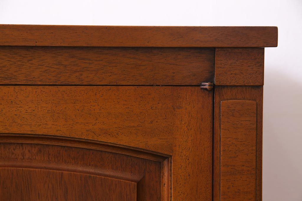 中古　DREXEL HERITAGE(ドレクセルヘリテイジ)　高級感のあるサイドボード(クレデンザ、クリデンザ、飾り棚)(R-037464)