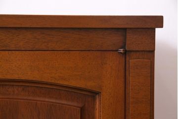 中古　DREXEL HERITAGE(ドレクセルヘリテイジ)　高級感のあるサイドボード(クレデンザ、クリデンザ、飾り棚)(R-037464)