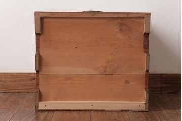 アンティーク家具　和製アンティーク　ヒノキ材の味わいが魅力的な小引き出し(小物収納)(R-037476)