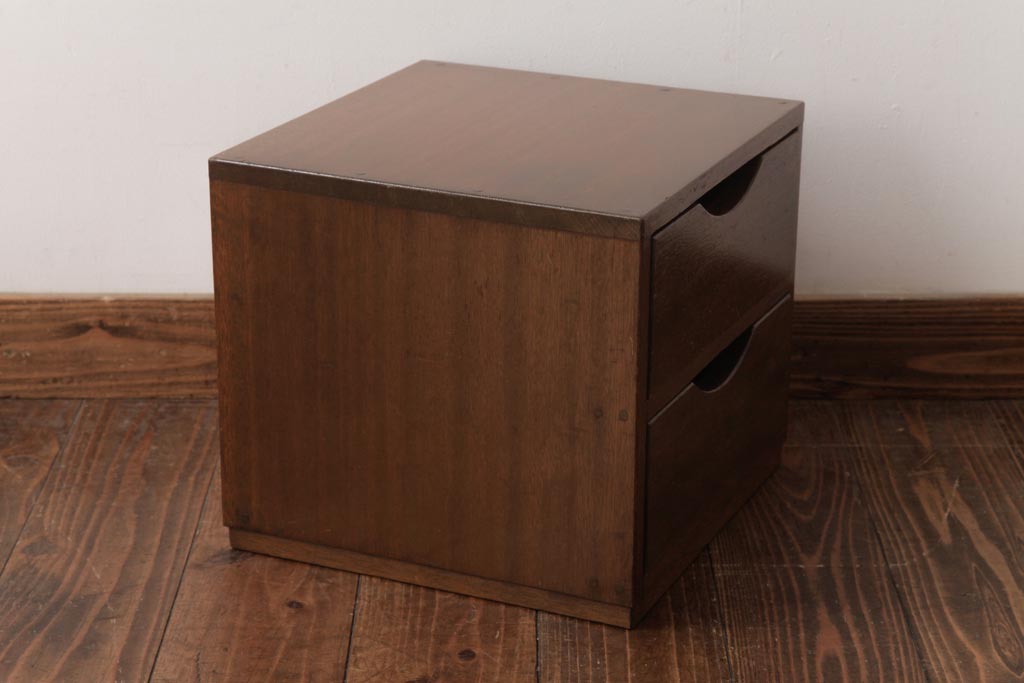 アンティーク家具　和製アンティーク　ラワン材　レトロでシンプルな小引き出し(小物収納)(R-037477)