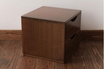 アンティーク家具　和製アンティーク　ラワン材　レトロでシンプルな小引き出し(小物収納)(R-037477)