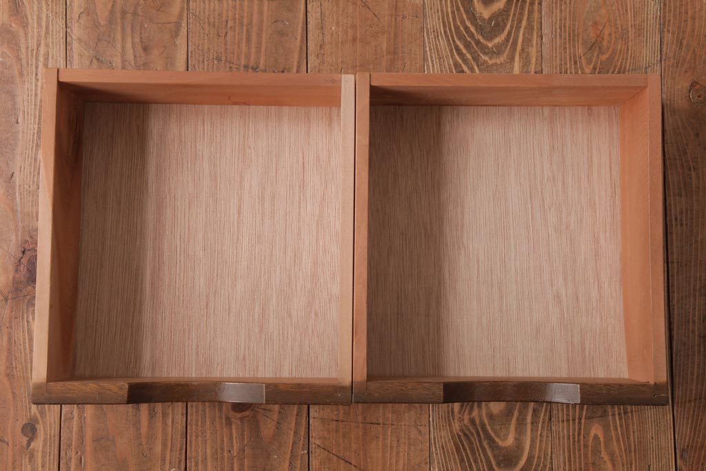 アンティーク家具　和製アンティーク　ラワン材　レトロでシンプルな小引き出し(小物収納)(R-037477)