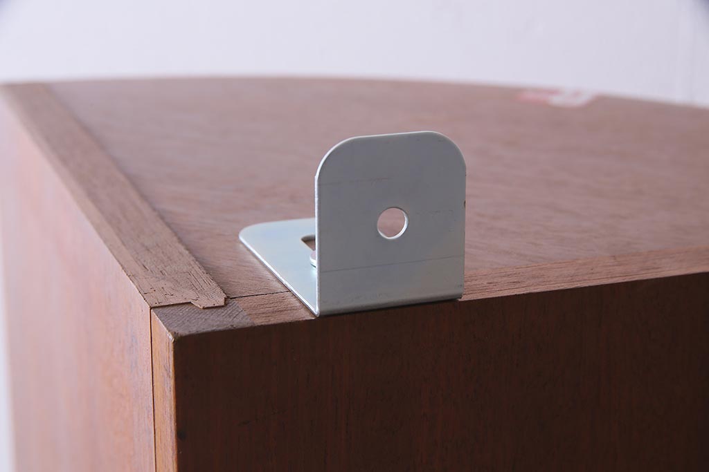 ヴィンテージ家具　G-PLAN(ジープラン)　北欧家具　チーク材　コーナーキャビネット(コーナーシェルフ、棚、戸棚、ビンテージ)(R-037484)