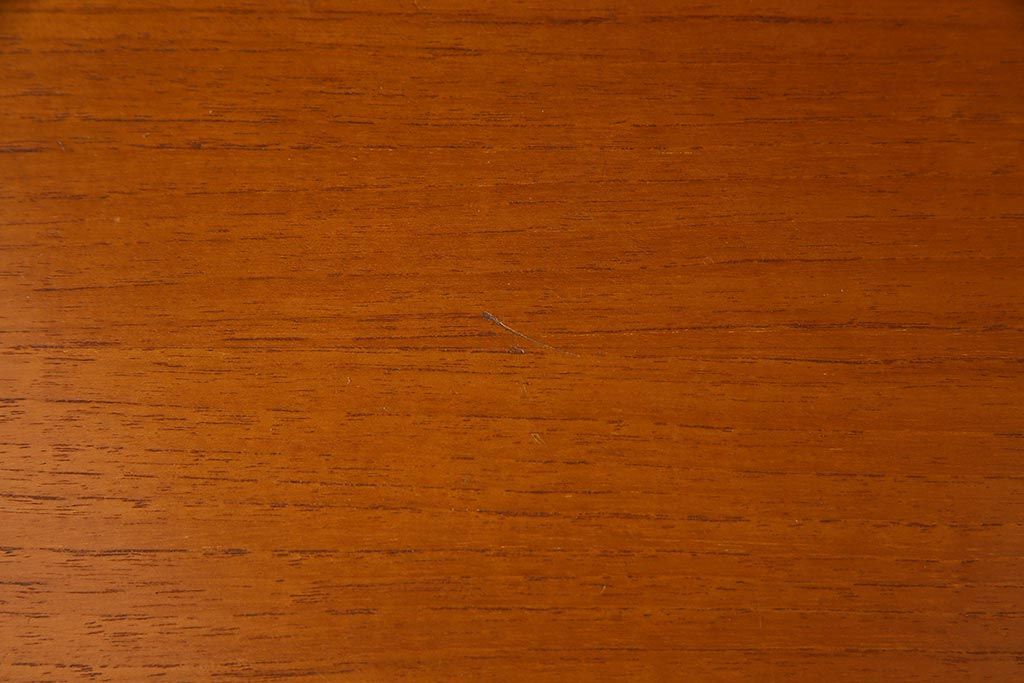 ヴィンテージ家具　G-PLAN(ジープラン)　北欧家具　チーク材　照明付き　コーナーキャビネット(コーナーシェルフ、棚、戸棚、ビンテージ)(R-037485)