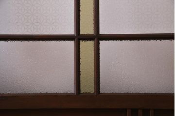 アンティーク建具　レトロ　大正昭和初期　当時物色ガラス入り　ガラス戸(引き戸)2枚セット(R-037486)
