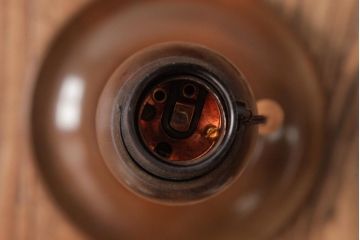 ヴィンテージ照明　レトロな雰囲気が温かみを感じるスタンドライト(卓上照明、ビンテージ)