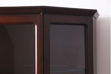 ビンテージ家具　山品木工　ローズウッド　絶版品　高級感漂う上品な飾り棚(収納棚、キャビネット)