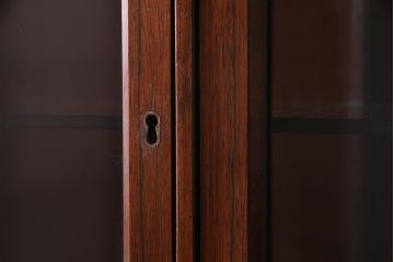ビンテージ家具　山品木工　ローズウッド　絶版品　高級感漂う上品な飾り棚(収納棚、キャビネット)