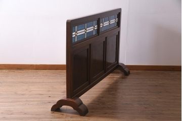 アンティーク家具　ラフジュ工房オリジナルステンドグラス　和製アンティーク　明治期　総ケヤキ材　色ガラス・結霜ガラス入り　ステンドグラスがお洒落なリメイク衝立(パーテーション)(R-037492)