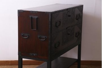 アンティーク家具　和製アンティーク　前面桐材　佐渡箪笥　脚付きリメイク　風格漂う箪笥サイドボード(R-037493、桐箪笥、桐たんす)