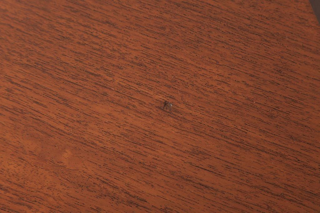 ヴィンテージ家具　北欧ビンテージ　G-PLAN(ジープラン)　Fresco(フレスコ)シリーズ　チーク材があたたかな印象のコーナーキャビネット(R-037503)