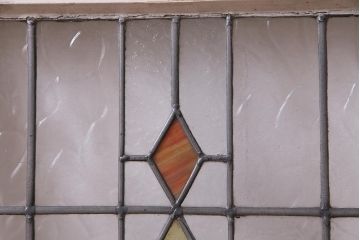 アンティーク建具　イギリスアンティーク　ステンドグラスのペイントフィックス窓・小(明り取り)(R-037514)