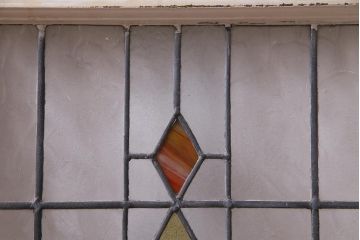 アンティーク建具　イギリスアンティーク　ステンドグラスのペイントフィックス窓・小(明り取り)(R-037515)