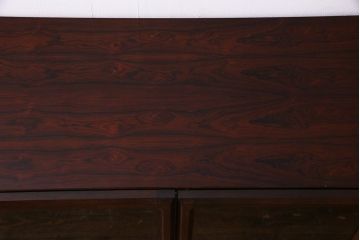 ヴィンテージ家具　ジャパンビンテージ　山品木工　ローズウッド材　サイドボード(キャビネット、収納棚)(R-037522)
