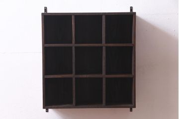 ラフジュ工房オリジナル　古材リメイク家具　3×3マス　収納とディスプレイが楽しめる壁掛けマス目棚(壁掛け収納棚、ウォールラック)(R-037524)