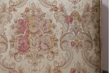 ヴィンテージ家具　イギリスビンテージ　ERCOL(アーコール)　Old Colonial(オールドコロニアル)　ニレ材　シックな佇まいのイージーチェア(アームソファ、1人掛けソファ)(R-037537)