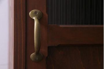 ラフジュ工房オリジナル　ヒノキ無垢材・ヒバ材　モールガラスがレトロな雰囲気を放つ2人用ロッカー(収納棚、戸棚)(R-037542)