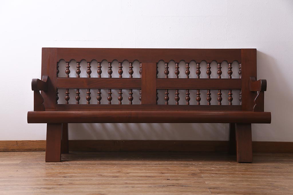 中古　激レア!　特注品　九州民芸家具　スピンドルベンチ(アーム付きベンチ、3人掛け、三人掛け)(定価約75万円)(R-037544)