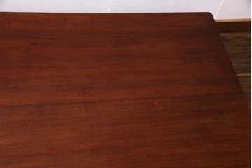 レトロ家具　エンジュ(槐)材　漆塗り　折り畳み式の珍しい座卓・大(ローテーブル)(R-037546)