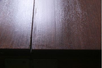 レトロ家具　エンジュ(槐)材　漆塗り　折り畳み式の珍しい座卓・大(ローテーブル)(R-037546)