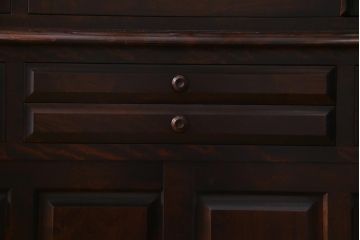 中古　北海道民芸家具　OM168特注品　カバ材　シックな色味の収納棚(食器棚、飾り棚)(定価約90万円〜)(R-037559)